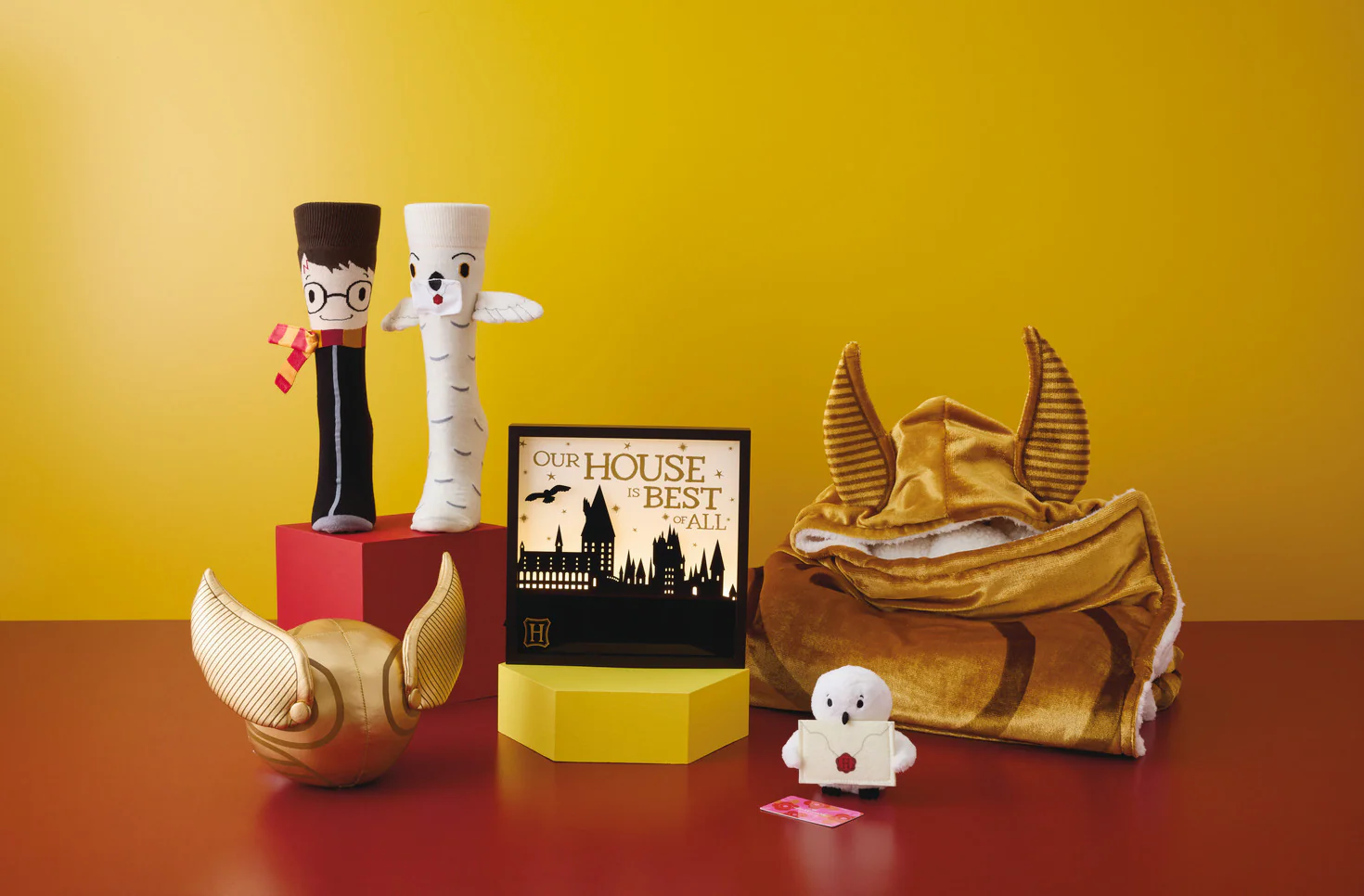 Harry Potter™ and Hedwig™ Novelty Crew Socks - Image 6